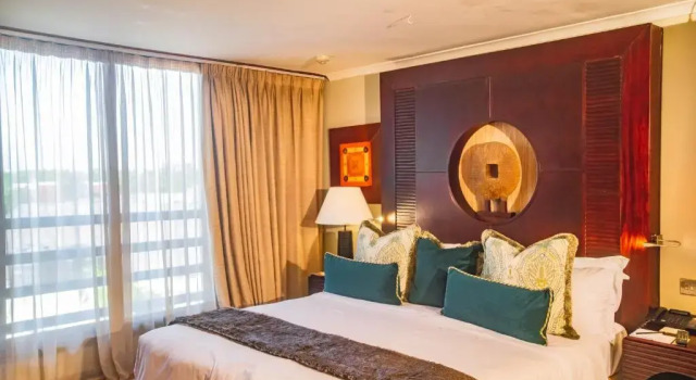 Полулюкс с красивым видом из окна Sea Cliff Hotel