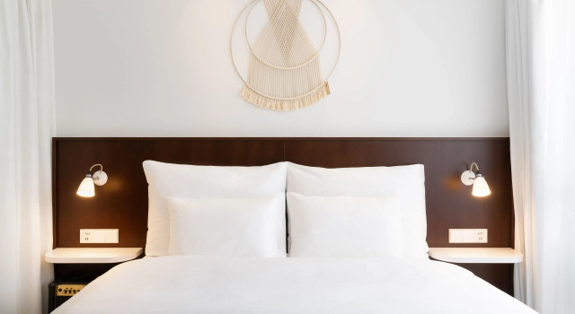 Двухместный номер Cozy Ruby Claire Hotel Geneva by IHG