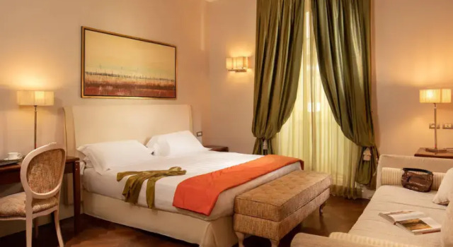 Vivaldi Elegance (Via Del Corso 75) Quadruple room Hotel Mozart