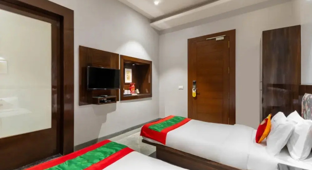 Четырёхместный семейный люкс Heritage Royal Brahma Niwas - Luxury Lake View Hotel with Infinity Pool, Udaipur
