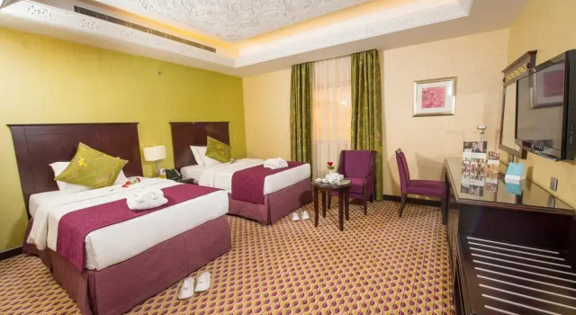 Люкс с 2 комнатами Отель mercure jeddah alhamraa salsabil hotels