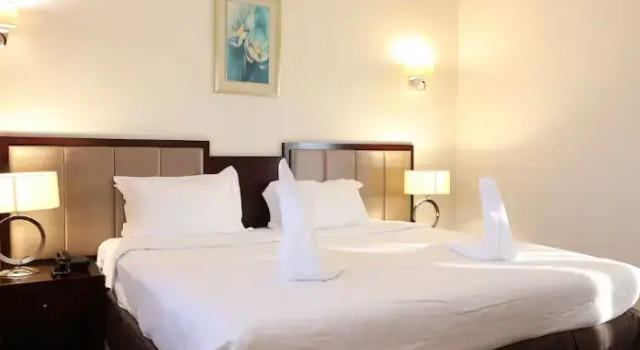 Люкс с 2 комнатами Al Rayyan Makiya Towers Hotel