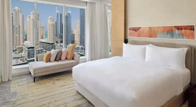 Двухместный люкс на высоком этаже Executive с видом на гавань Crowne Plaza Dubai Marina by IHG