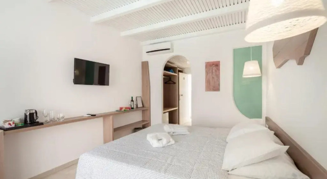 Aloe Hotel