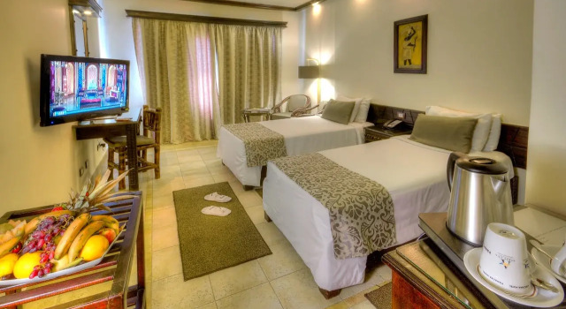 Семейный люкс с красивым видом из окна Africana Hotel & Spa