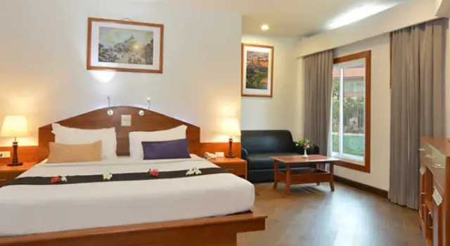 Четырёхместный люкс Beachfront с видом на море Aloha Resort