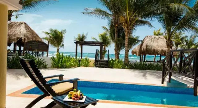 Двухместный полулюкс Swim-Up oceanfront Hidden Beach Resort Au Naturel Adults Only, All & More Inclusive