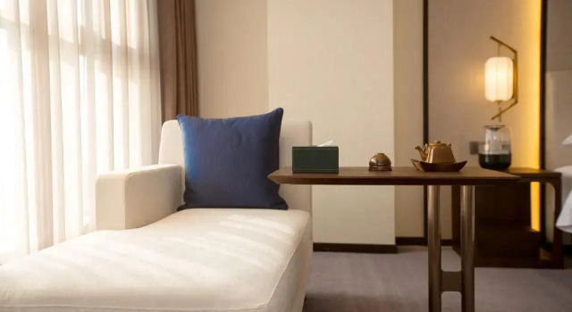 Yuanfei Hotel, Rezerwuj Hotel Hotele w Qingzhou z parkingiem, Parking