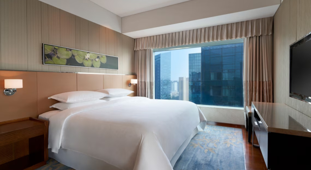 Двухместный люкс Club c 1 комнатой с видом на город Sheraton Grand Beijing Dongcheng Hotel