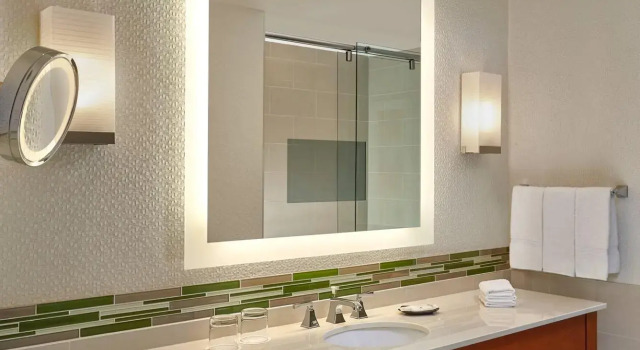 Четырёхместный полулюкс Executive The Westin Calgary