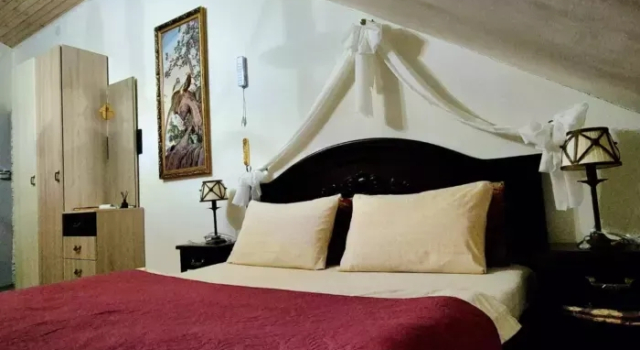 No.6 Suite doppia mansarda Mini-Hotel Glove House