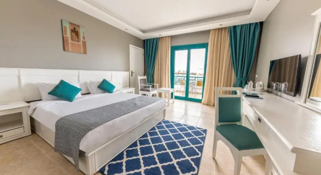 Двухместный полулюкс Sunrise Garden Beach Resort