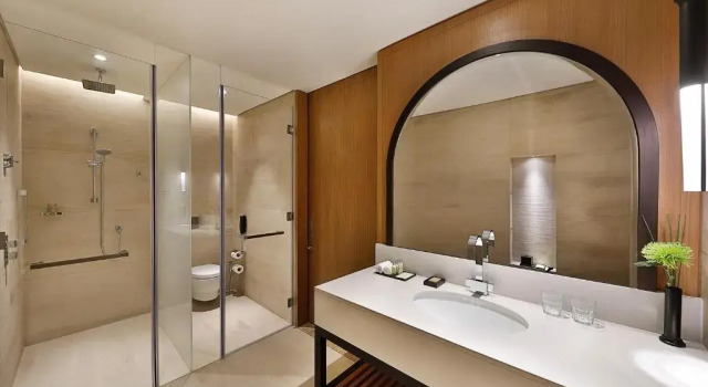 Двухместный номер Superior DoubleTree by Hilton Dubai - Business Bay