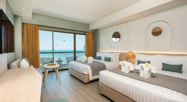 Номер семейный Deluxe с видом на океан Cosy Beach Hotel - SHA Extra Plus