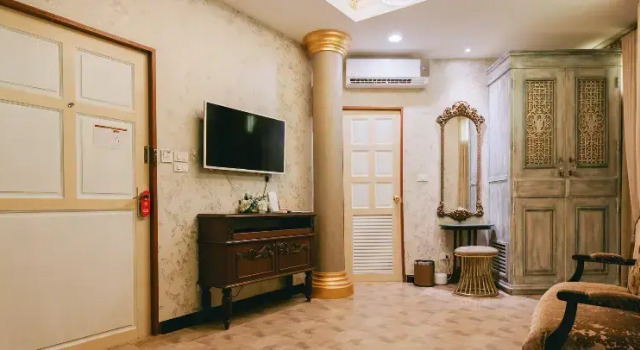 Двухместный номер Deluxe с балконом Chuchaiburi Sri Amphawa