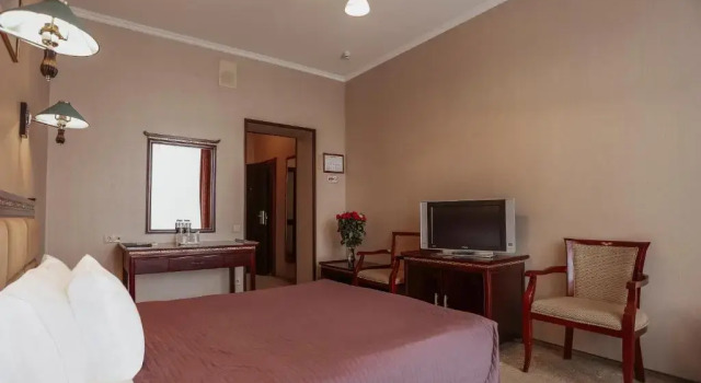 Номер Standard Готель Дніпро Dnipro Hotel
