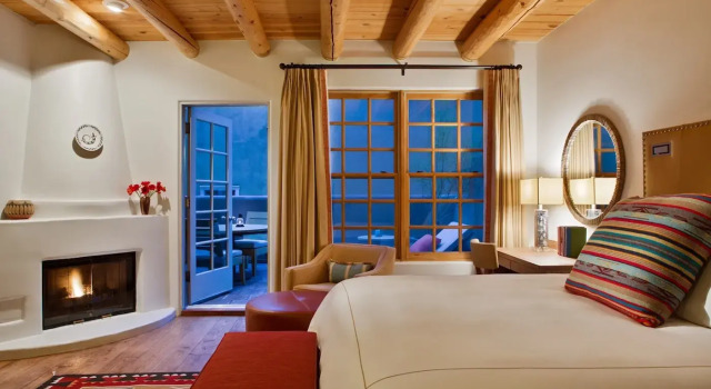 Двухместный полулюкс с балконом Rosewood Inn of the Anasazi