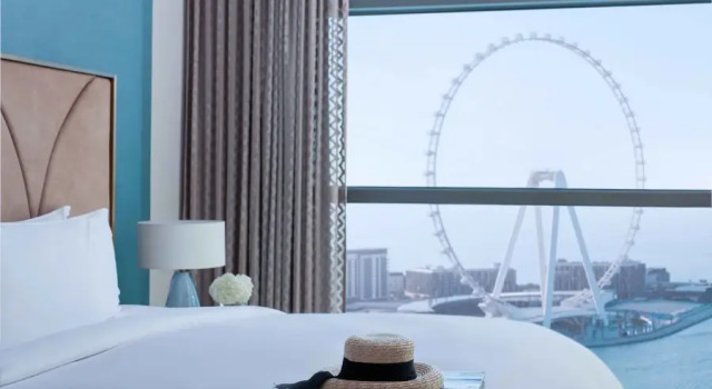 Двухместный клубный люкс Opera с балконом и с видом на море Отель Sofitel Dubai Jumeirah Beach