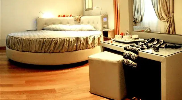 Двухместный люкс Hotel Royal Caserta