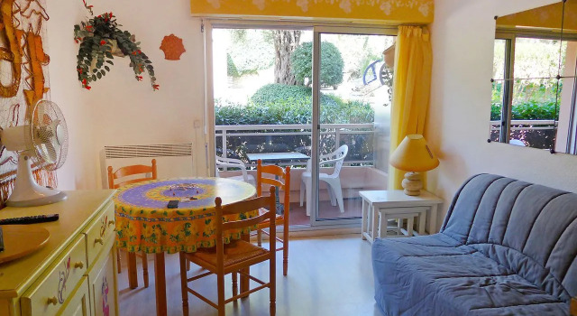 Riviera Beach - INH 23644, Book Hotel Menton 