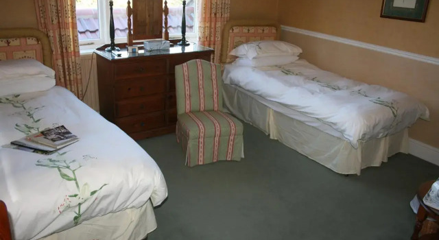 The Heathers Guest House, Забронировать Гостевой дом Отели Северного Йоркшира с парковкой, Парковка