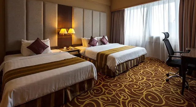 Trzyosobowy junior suite Mega Hotel