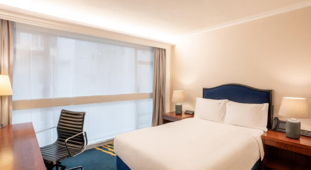 Двухместный номер Standard Holiday Inn Golden Mile by IHG