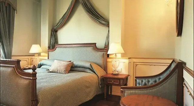 Люкс The Gordon House Hotel - Near Gateway Of India