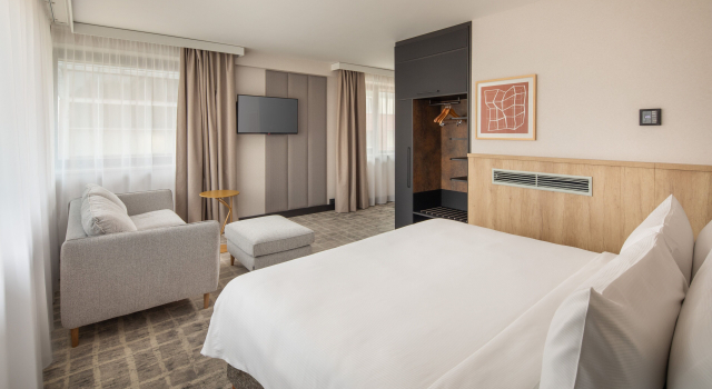 Двухместный номер клубный Premium Crowne Plaza Budapest by IHG