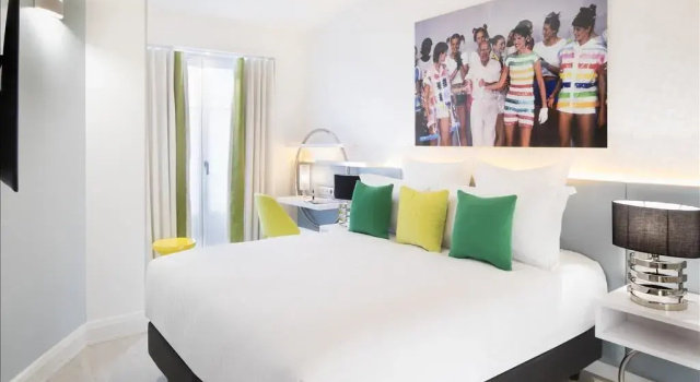 Номер Connecting Hôtel Dress Code