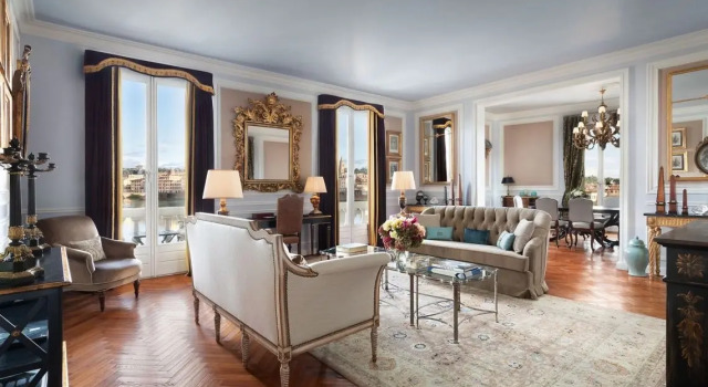 Двухместный люкс Presidential Arno River View The St. Regis Florence
