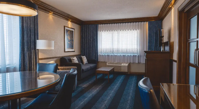 Люкс Royal Hotel Le Montagnais