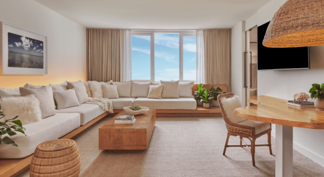 Двухместный люкс c 1 комнатой с видом на город The Retreat Collection at 1 Hotel & Homes South Beach