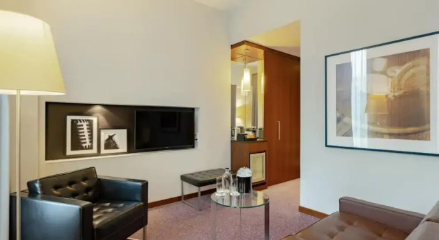 Двухместный люкс c 1 комнатой Crowne Plaza Amsterdam - South by IHG