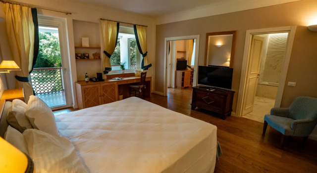 Двухместный полулюкс Gallia Palace Hotel - Relais & Châteaux