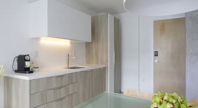 Двухместный люкс Corner c 1 комнатой с балконом ABAE Hotel by Eskape Collection