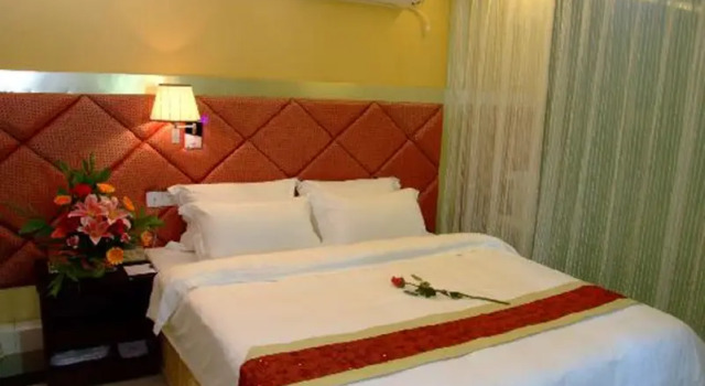 Zhuhai Times Convenience Hotel (Gongbei Port Fuhuali Branch)