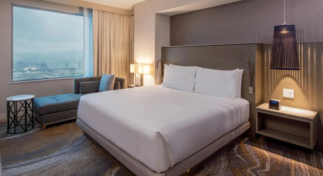 Двухместный люкс Presidential Hyatt Regency Portland at the Oregon Convention Center