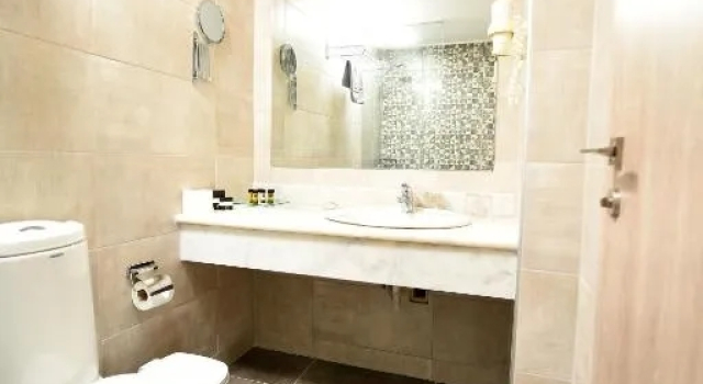 Двухместный номер с частичным видом на море Olympian Bay Grand Resort by Anayia All Inclusive Resorts