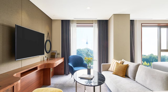 Трёхместный Suite voco Seoul Myeongdong by IHG