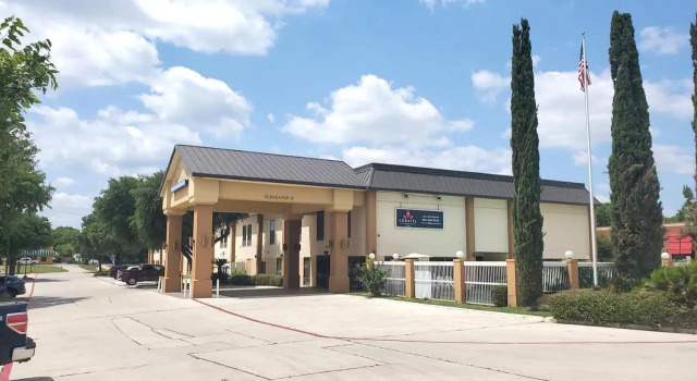 Coratel Inn & Suites by Jasper New Braunfels IH-35 EXT 189, Забронировать Отель СПА-отели Нью-Браунфелс, SPA-услуги