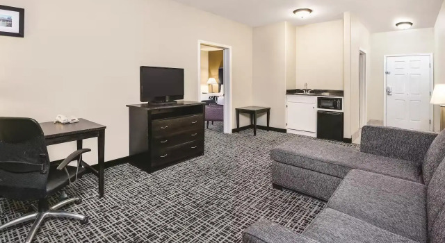 Люкс Accessible Deluxe Spark by Hilton San Antonio Dominion