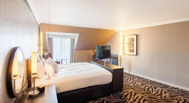 Двухместный номер Accessible Doubletree by Hilton Edinburgh City Centre