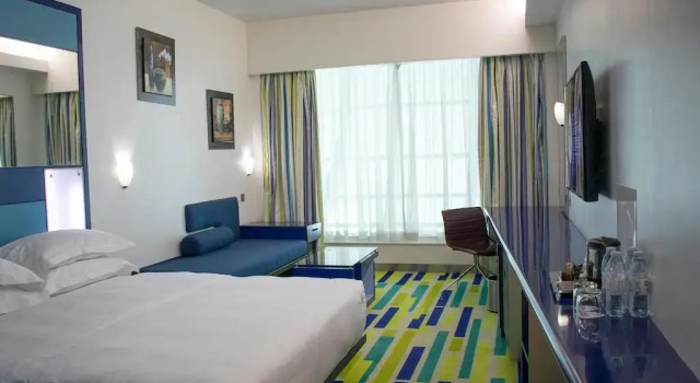 Двухместный номер Deluxe (Gate B14/B22 or A1/A24) Dubai International Hotel