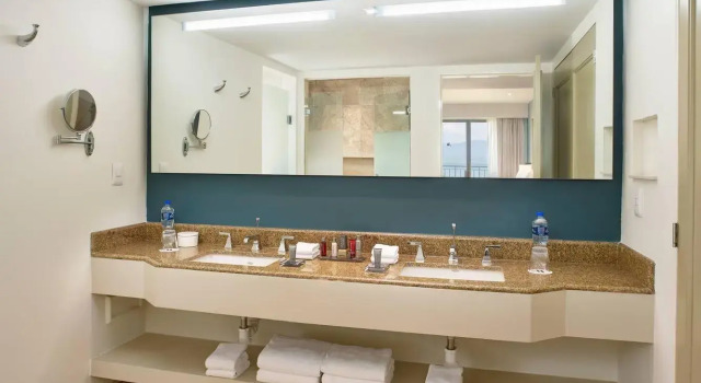 Двухместный люкс Emperor c 1 комнатой oceanfront Marriott Puerto Vallarta Resort & Spa