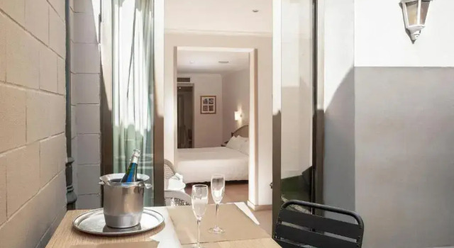 Двухместный номер с патио Hotel Lleó