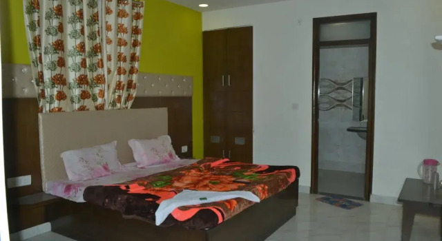 Номер Standard Отель Jyoti Continental Agra