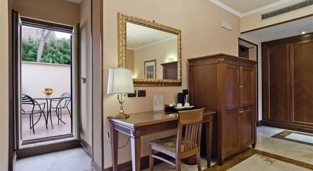 Люкс с балконом Tmark Hotel Vaticano