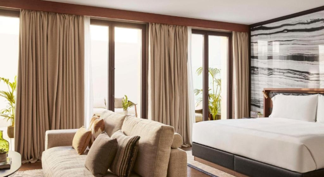 Двухместный полулюкс с террасой Thompson Madrid, by Hyatt