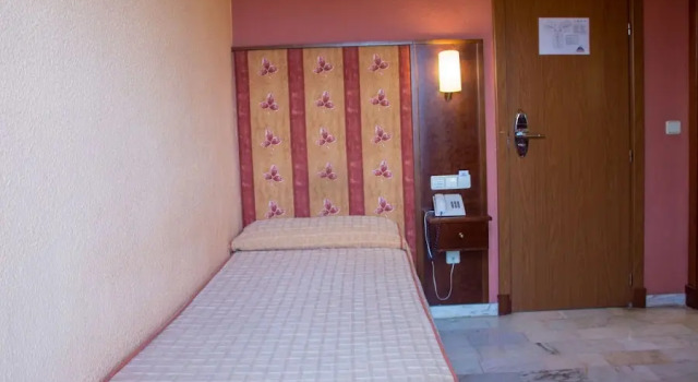 Одноместный номер Standard BLUESEA Costa Serena